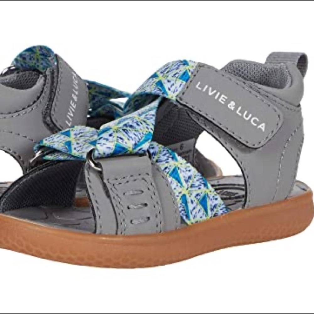 🍀 Livie & Luca Ziggy Gray Triangle Sandals!! Worn once! 🤸